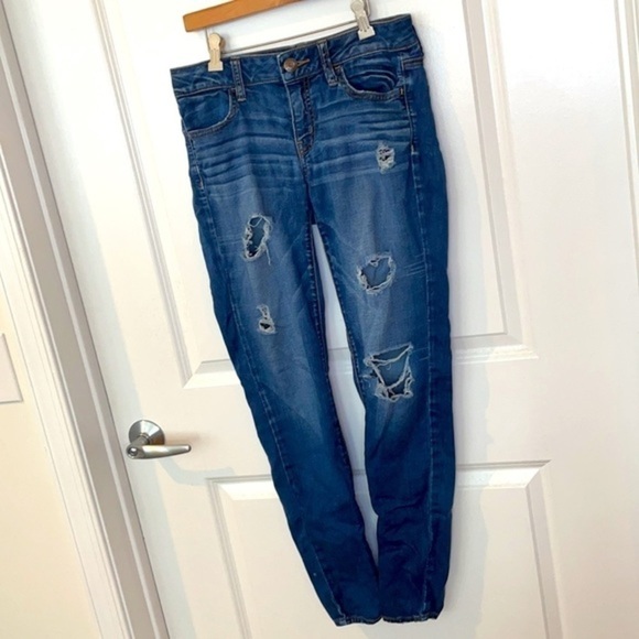 AMERICAN EAGLE OUTFITTERS | Women’s AEO Faded Denim Ripped Jeggings Size 4 - Picture 3 of 8